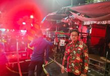 Direktur Operasional Perumda Pasar Palembang Jaya Tinjau Kebakaran di Pasar 16 Ilir